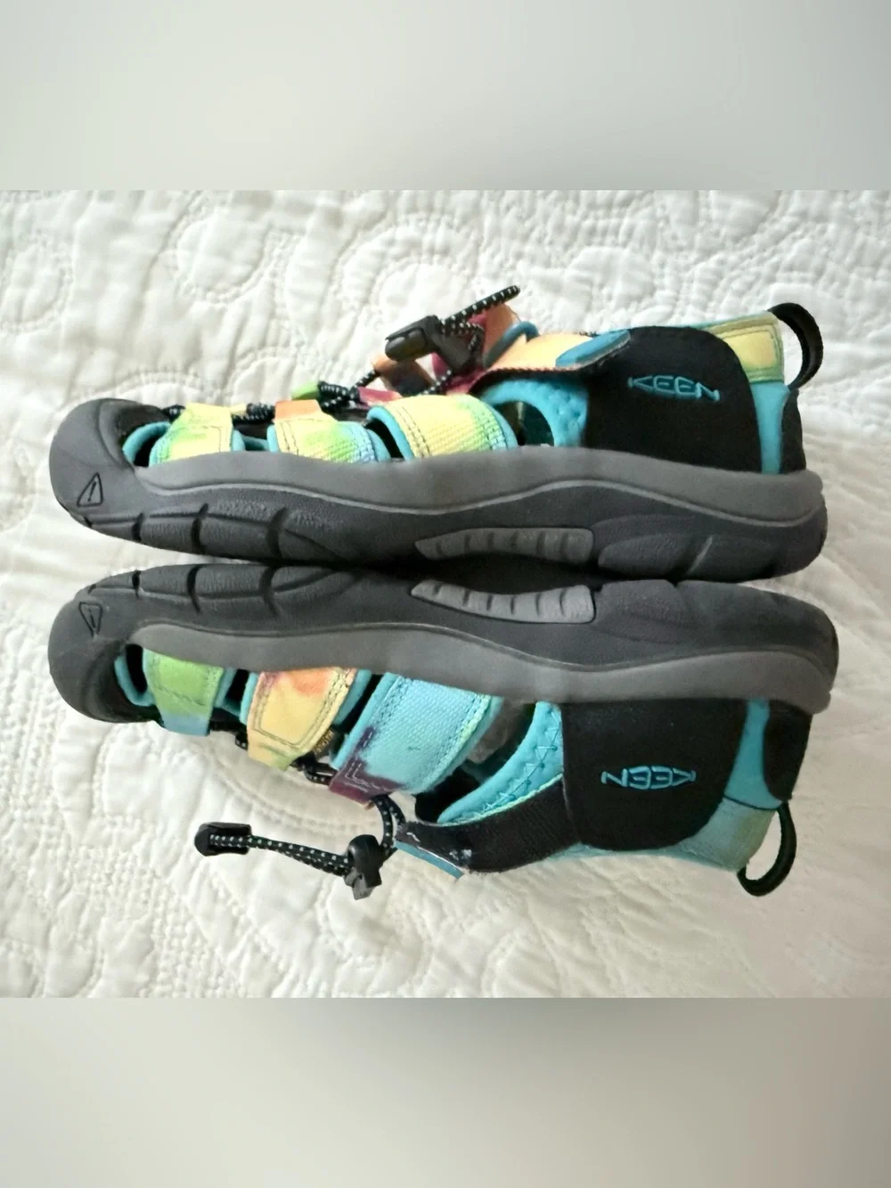 Keen Newport H2 Black Rainbow Tie Dye Youth Size 2 Sandals Water Shoes Kids